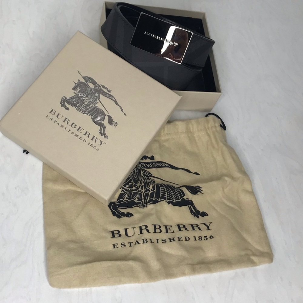 Men’s Burberry belt